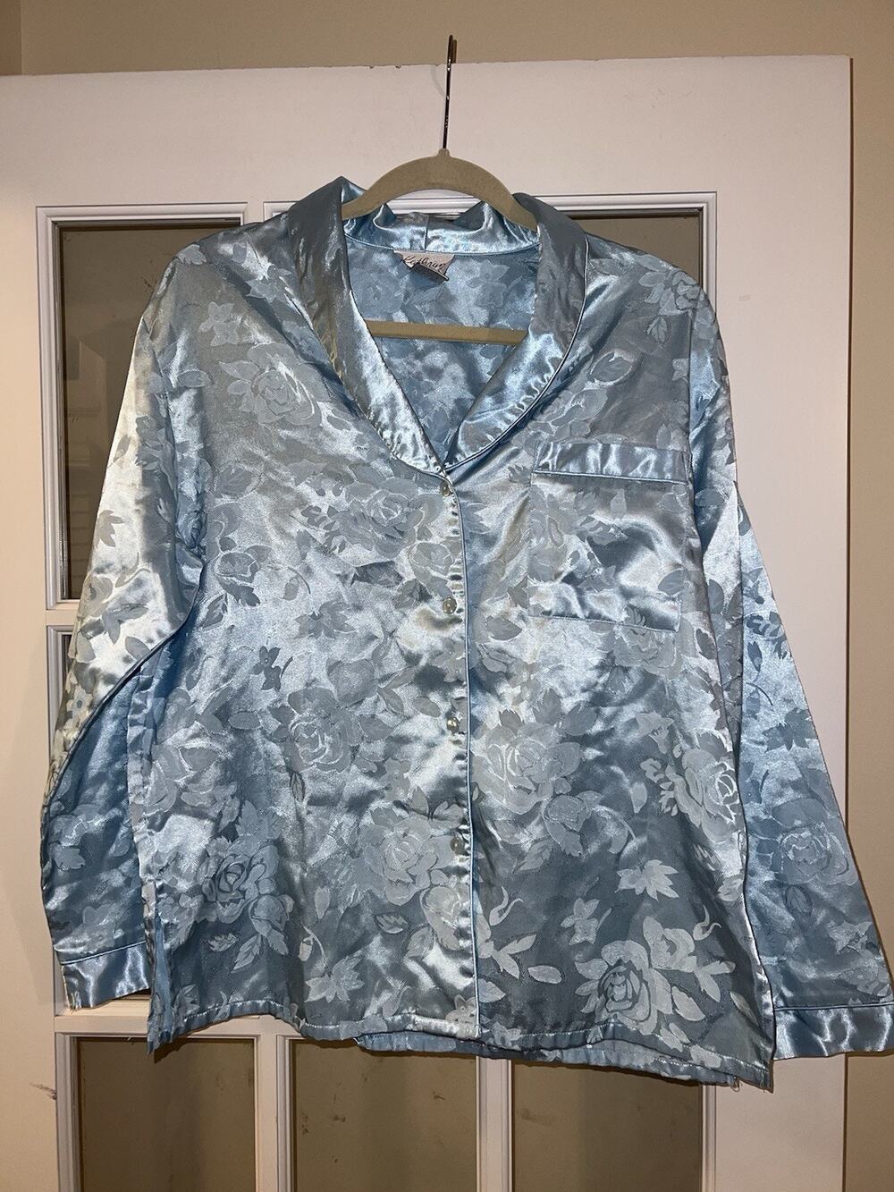 Vintage Kathryn Pajama Top Womens Small Short Sleeve Button Up Satin Blue